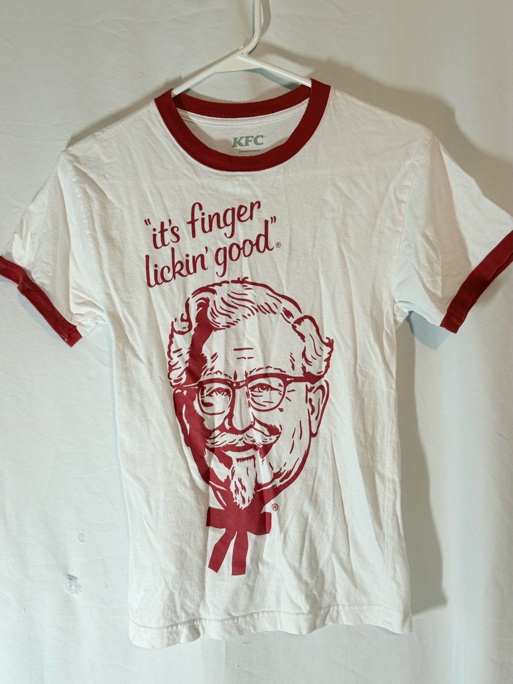 KFC Finger Lickin Good Ringer T Shirt XS Colonel Sanders Herbs 11 Spices Graphic